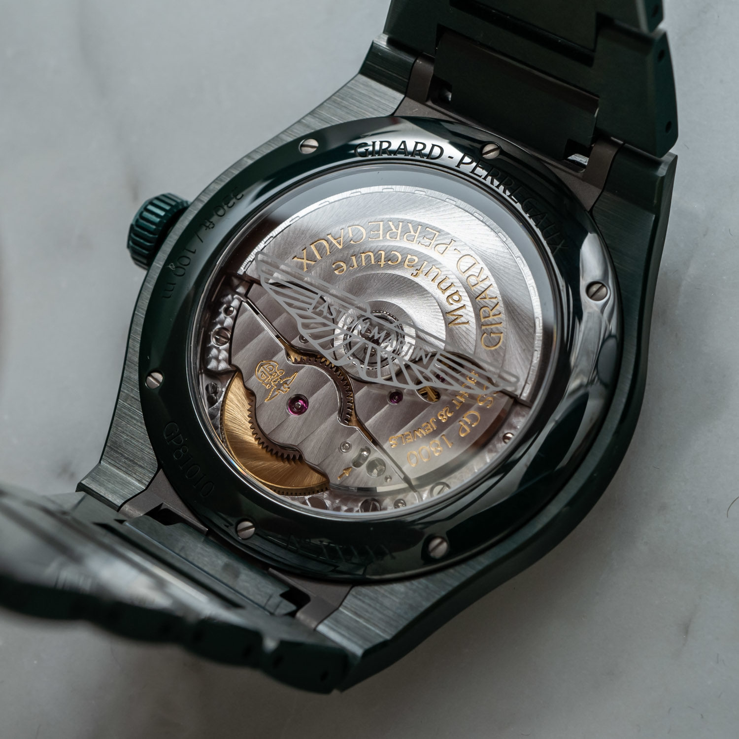 Girard-Perregaux Laureato Green Ceramic Aston Martin